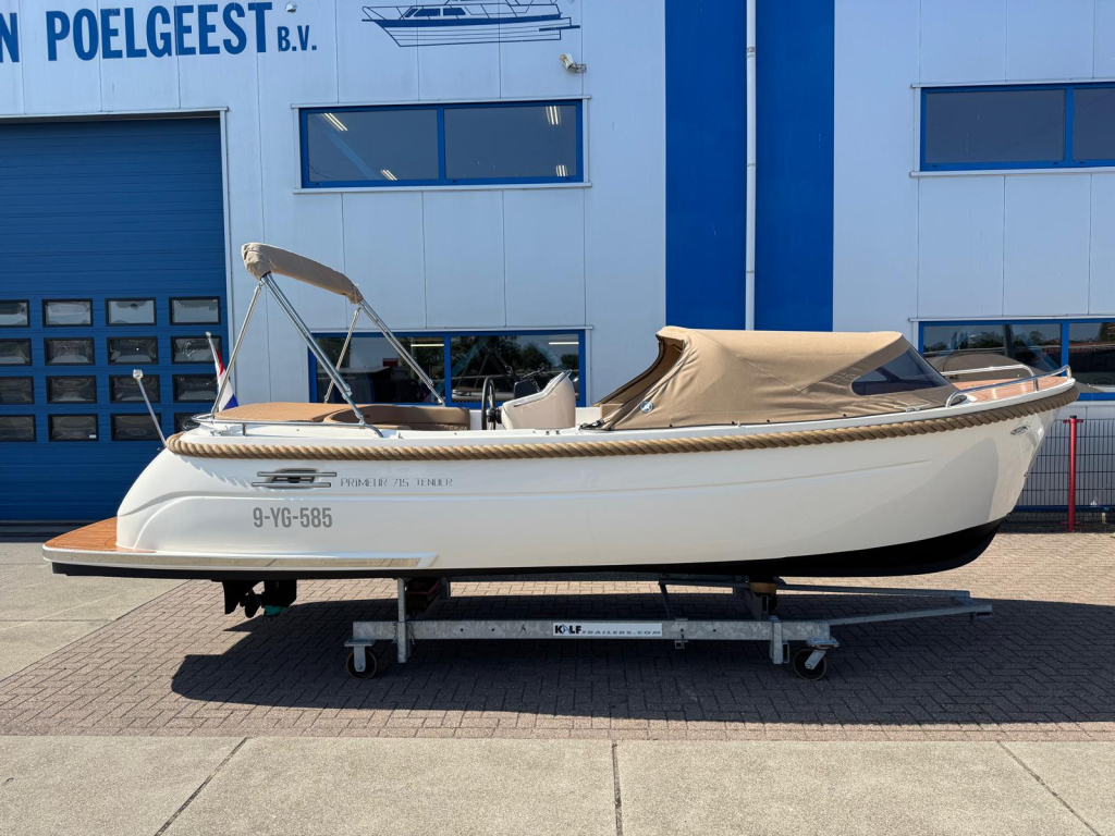 Primeur 715 Tender met Suzuki 40 pk